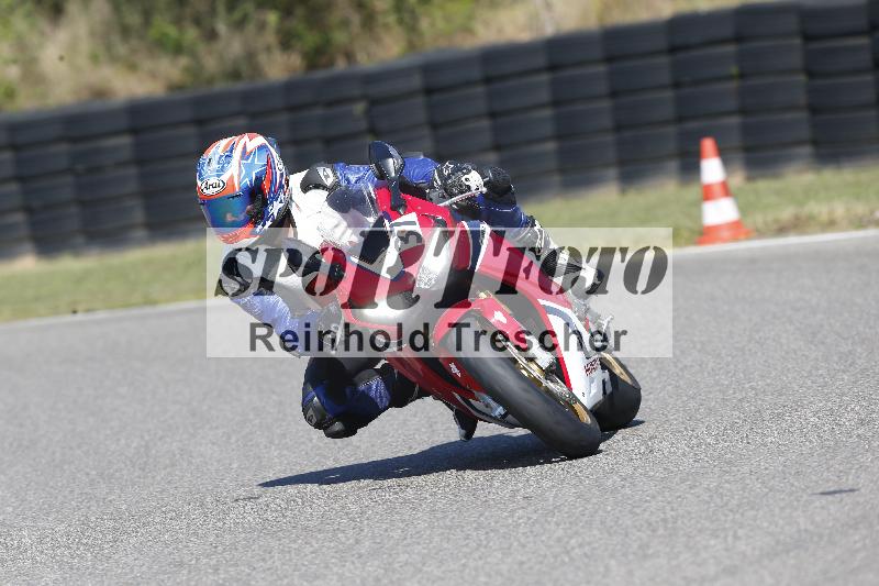 Archiv-2025/49 26.08.2025 Cornu Master School ADR/rot-rouge/37